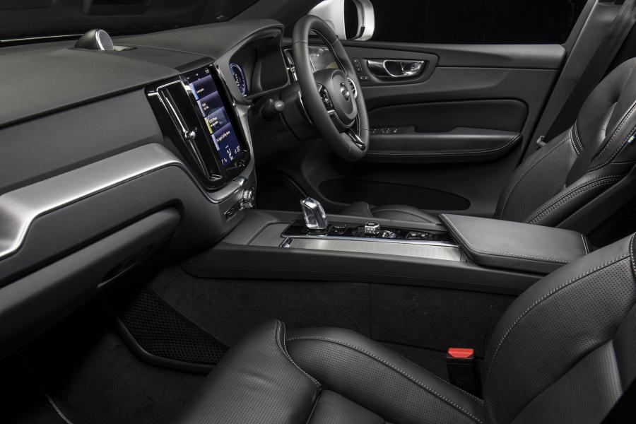 Интерьер Volvo XC60 T8 Inscription 2017 года  (AU) (фото 22 из 23)